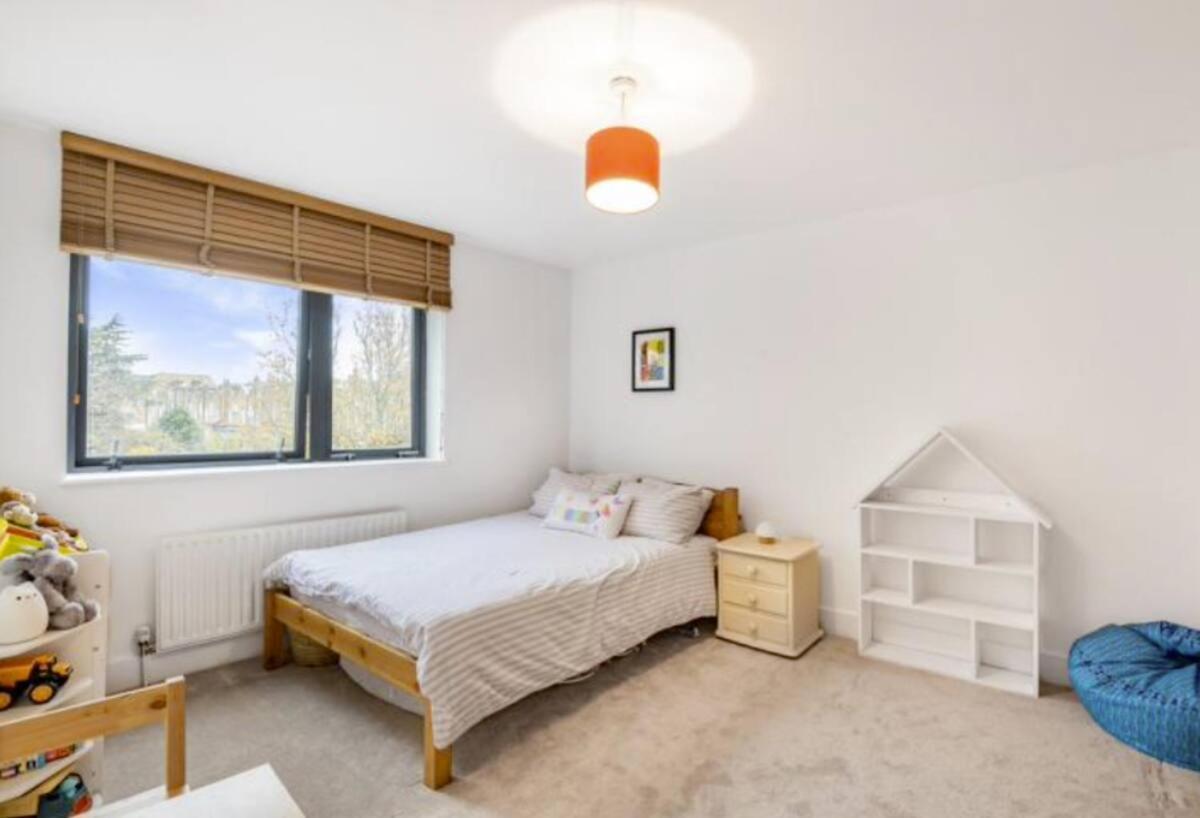 Spacious, Bright And Modern Flat In Holloway Лондон Екстер'єр фото