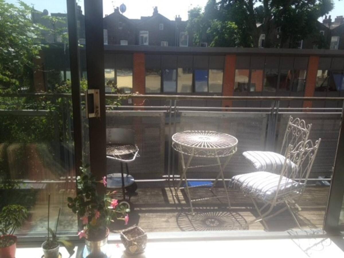 Spacious, Bright And Modern Flat In Holloway Лондон Екстер'єр фото