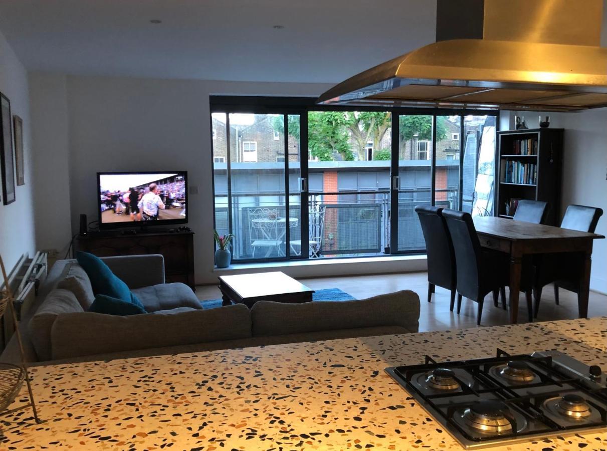 Spacious, Bright And Modern Flat In Holloway Лондон Екстер'єр фото